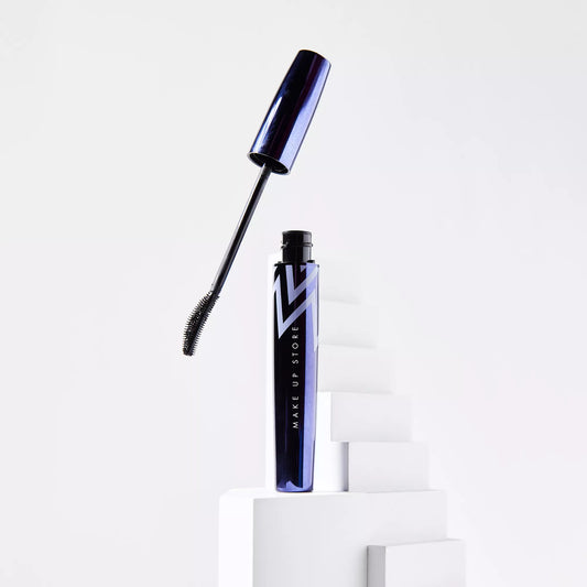 Effortless expert curl mascara black